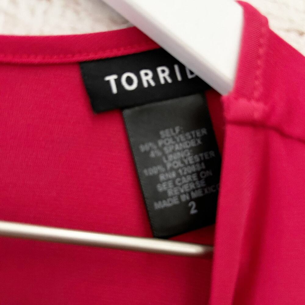 TORRID Red Ruched Side Razorback Tank Top Exposed Zipper Size 2 18-20/2X - Picture 3 of 5